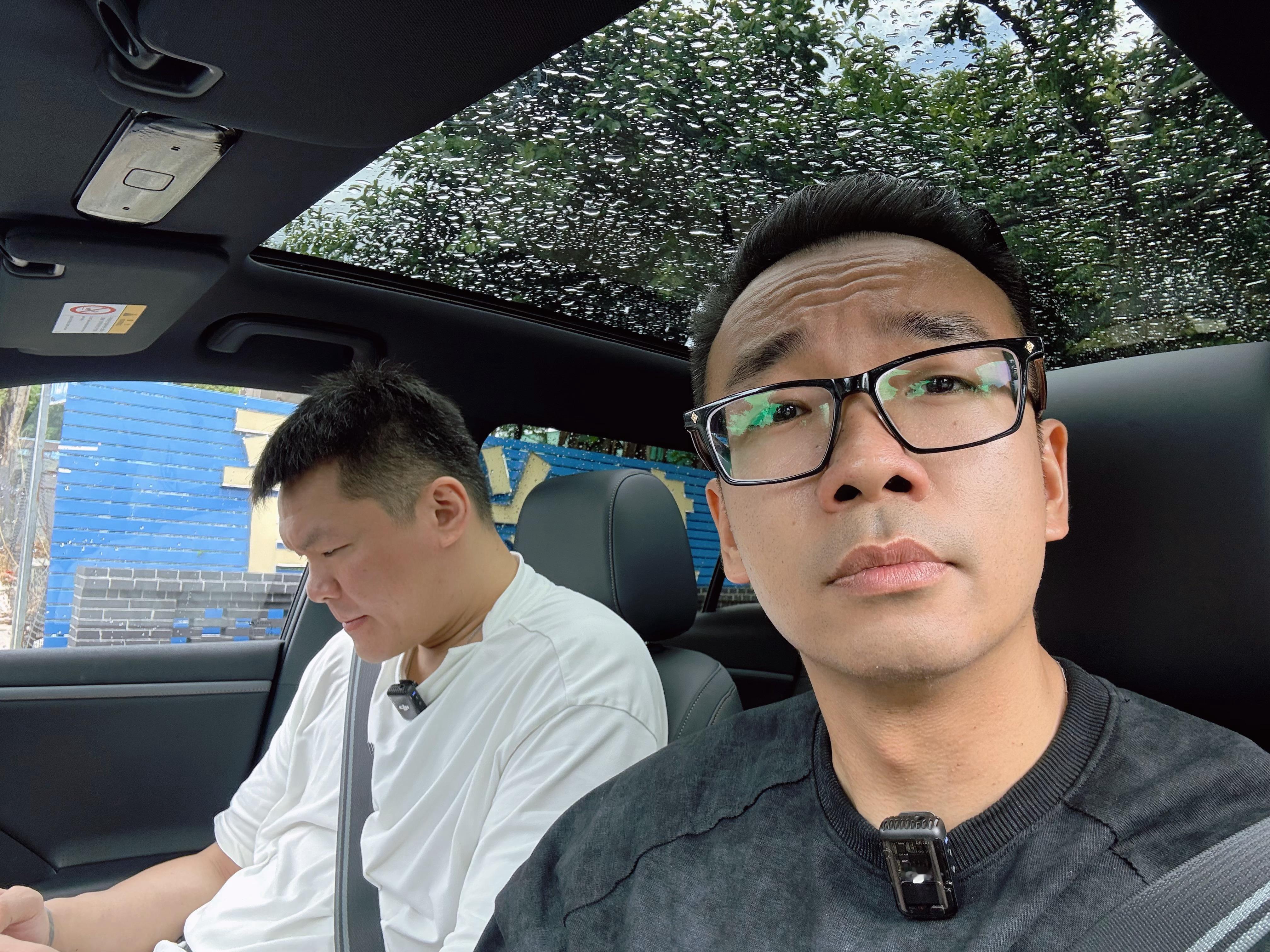兄弟们，我今天下班后的快乐，有着落了[笑着哭][笑着哭]​​​