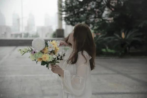 我女儿离婚了，她老公跟她闺蜜好上了，两个月后，前女婿和女儿的闺蜜结了婚，今年年初