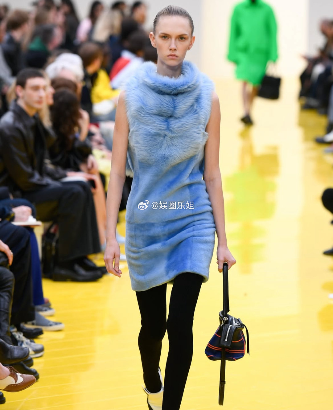 Loewe2026秋冬大秀｜由双人设计师组合JackMcCollough与L