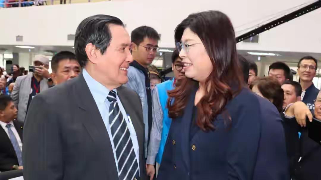 “大陆已经基本扫清统一路上的障碍！”刘和平刚说的这话太顶了。 以前台湾问题拖