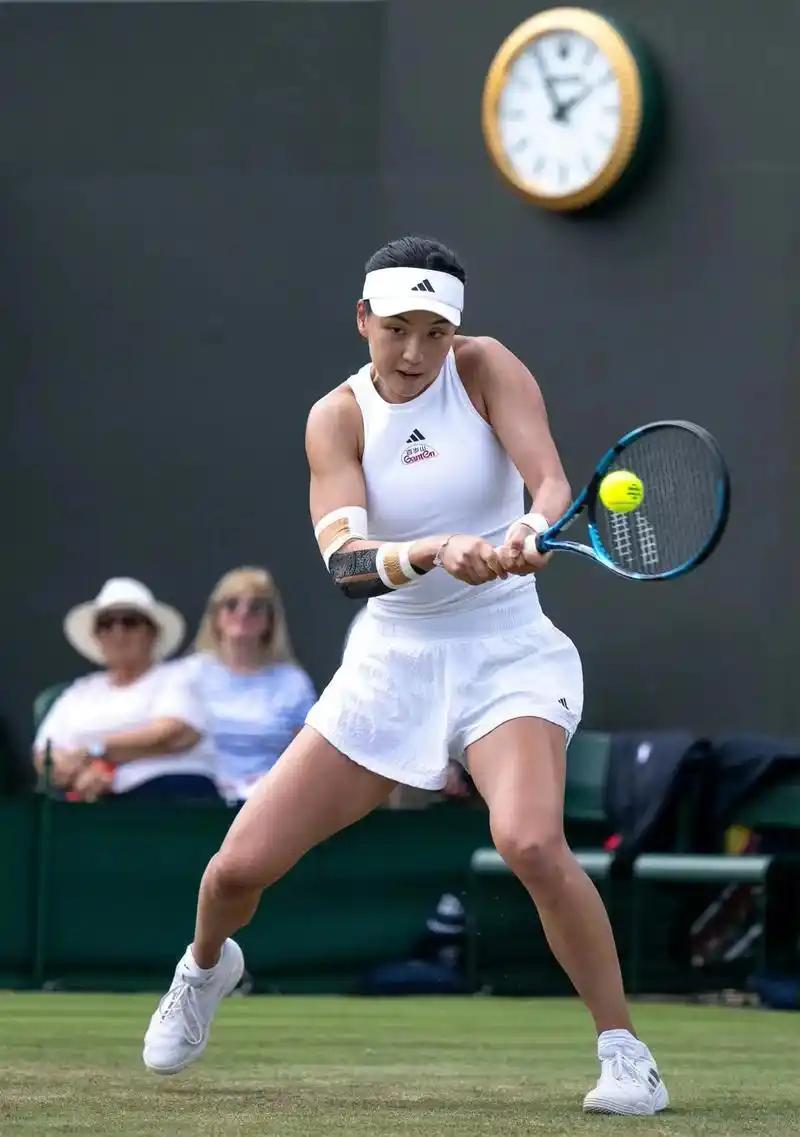 实力不济，王欣瑜止步女单半决赛WTA500巴特洪堡站半决赛，世界排名第32位