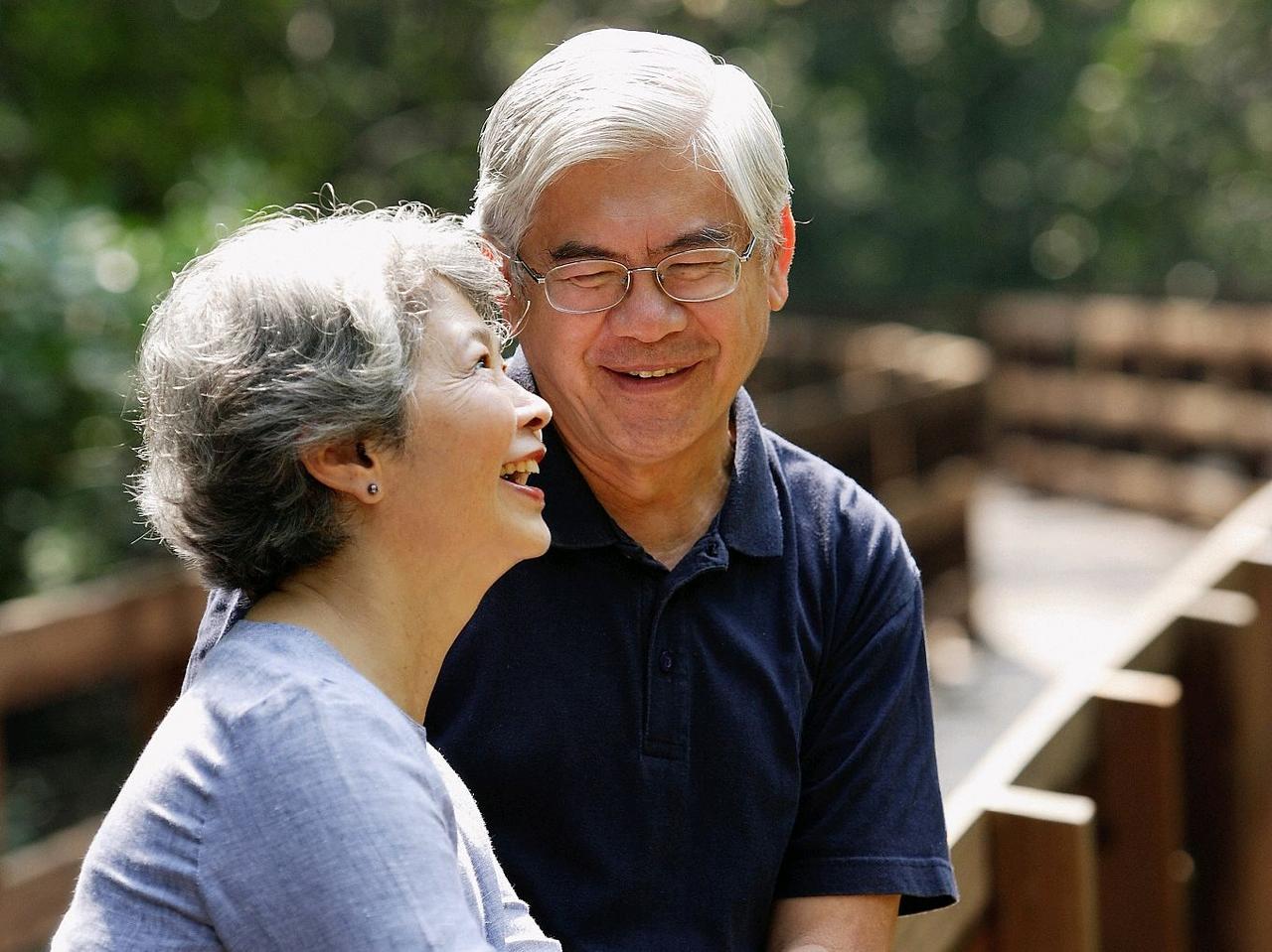 60岁后嘴别碎！这3句话绝不能在熟人面前说，句句戳心窝，谁不听谁吃亏！人过6