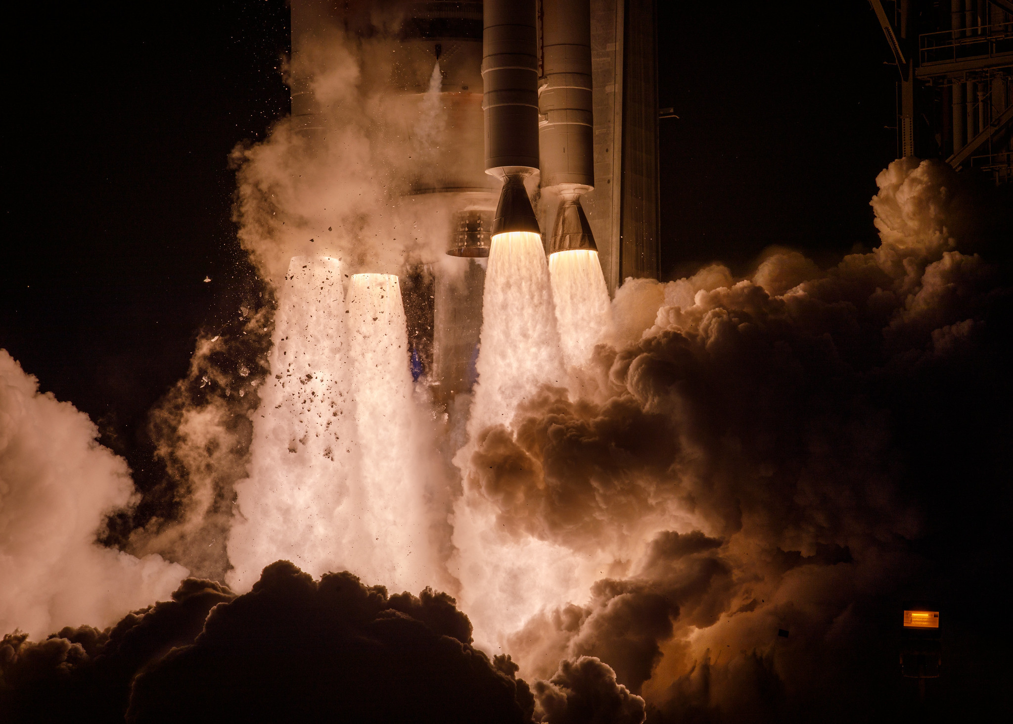 2024年圣诞节，阿塞拜疆航空8243号航班从巴库飞往格罗兹尼。飞机进入俄罗斯领