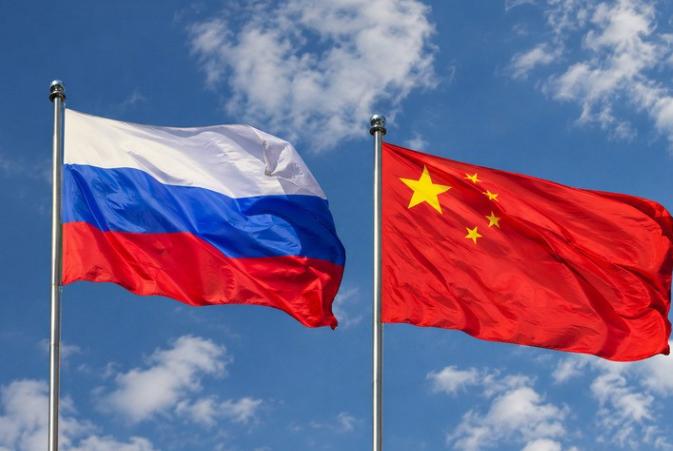 5月20日，俄罗斯总统普京访华的最后一天，人民大会堂里的一场签字仪式，给中俄经贸