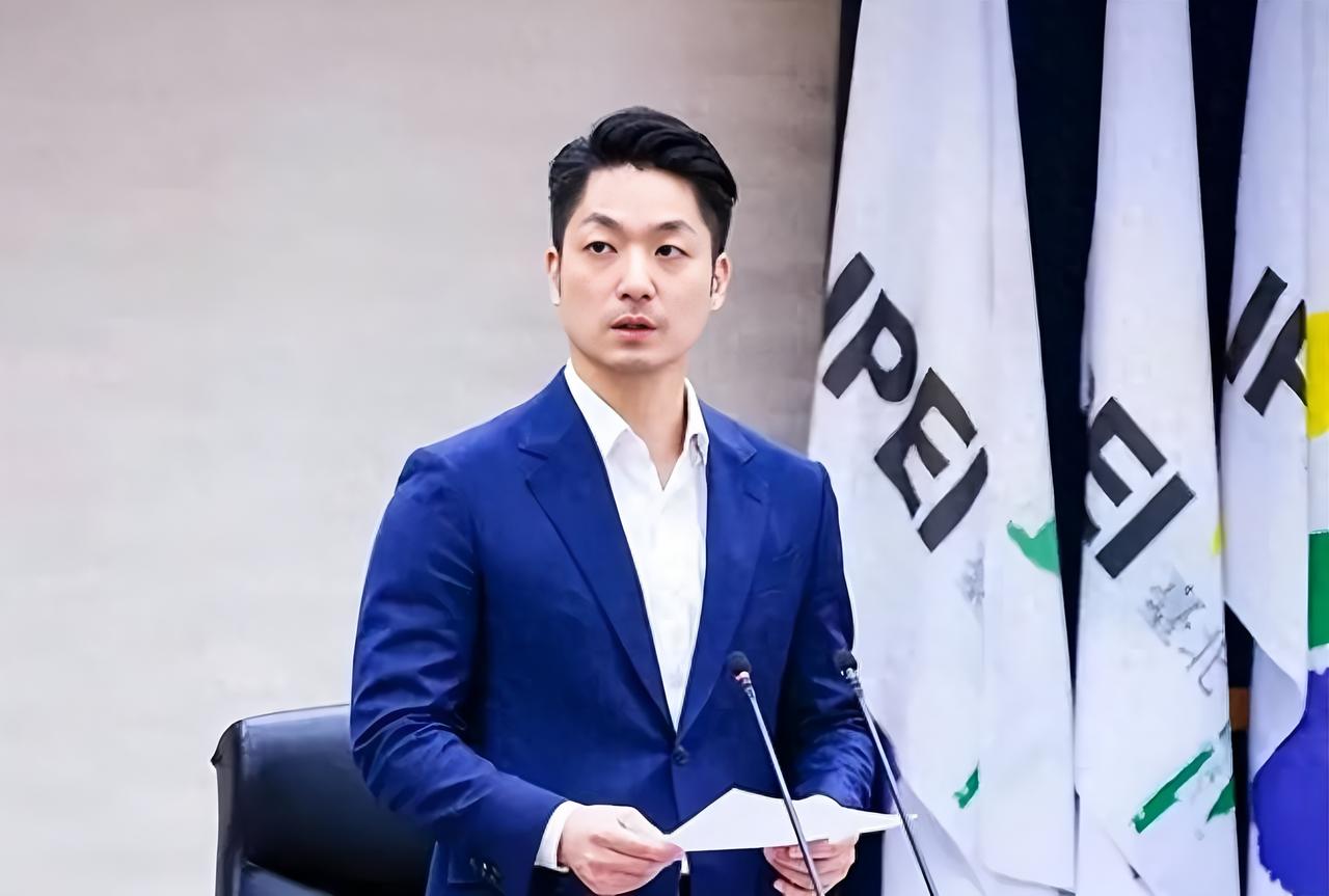 蒋万安一句吐槽，赖瑞隆为何急着跳脚？柯志恩这波反击才是真的高段位 台北市议会