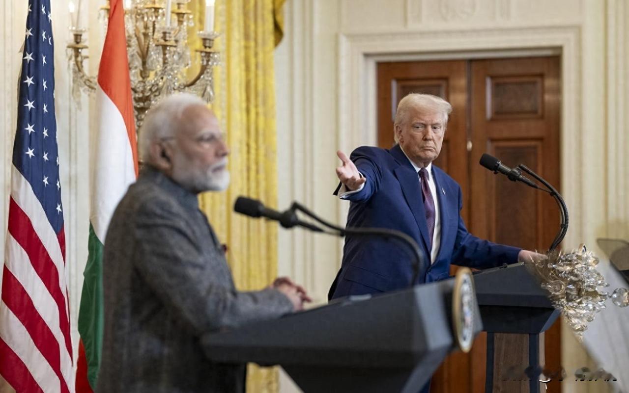 印度工厂老板哭诉政策乱箭穿心，订单飞越南留疑问，特朗普关税下谁在真受益。最近听