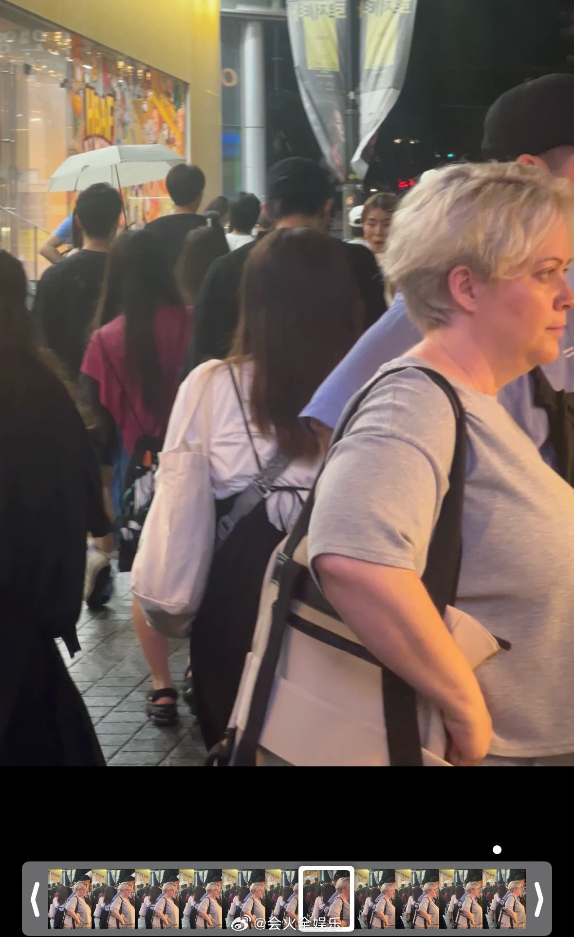 明洞偶遇王安宇这样偶遇的好事儿什么时候能轮到我​​​