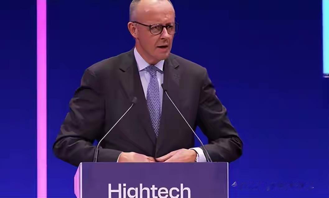 德国民调居高不下的选择党，对着基民盟大抛橄榄枝。创始人高兰这位曾在基民盟待了四十