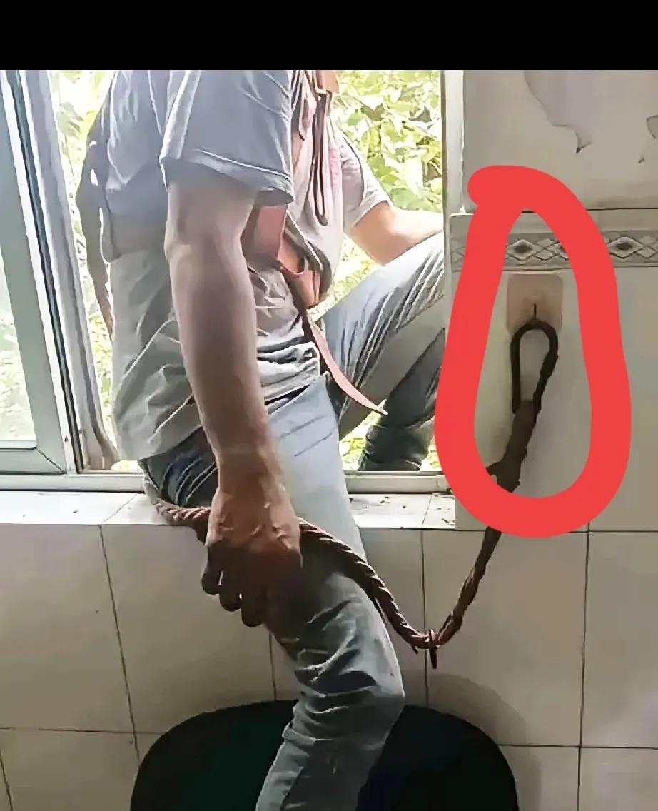 你还别说！这安全意识还挺强的！