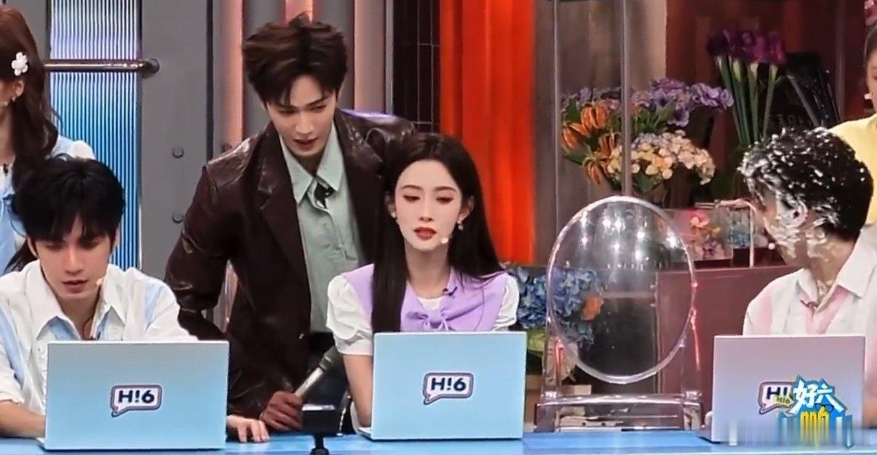 李昀锐孟子义一见面就拥抱李昀锐孟子义hi6拥抱你好星期六救命！现场视频流出！李