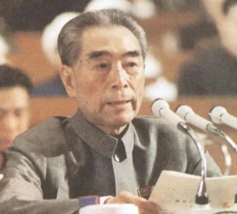 1976年，周恩来在生命的尽头，对妻子邓颖超说:“小超，西花厅是国家和政府给总理