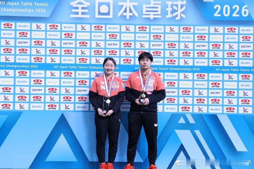 松岛辉空：我拿下了2026年全日本锦标赛的单打和混双冠军🥇能实现单打两连冠真的