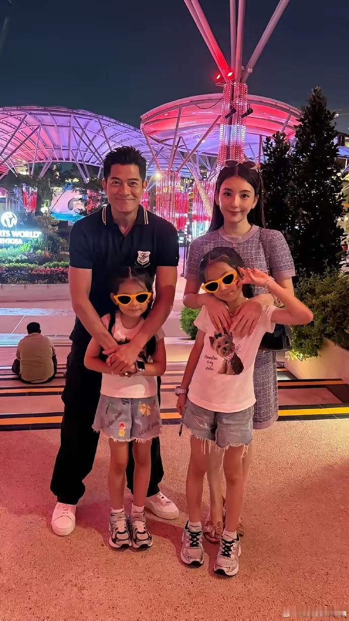 方媛会生四胎，因为大家都心知肚明！中国人喜欢说女儿和儿子都一样！但是他们生女儿的