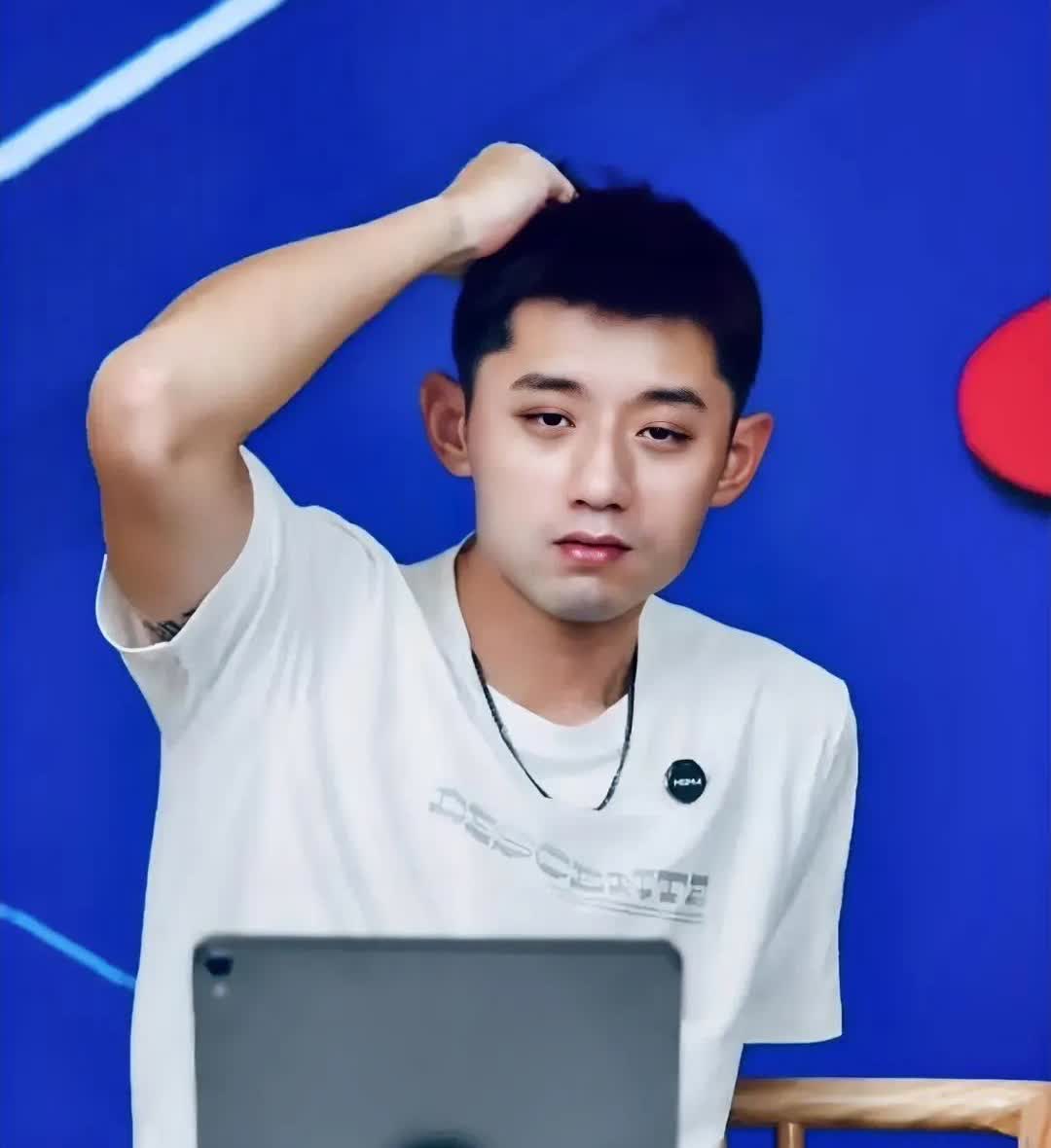 看一个人，就要看他的低谷期，张继科这个人，实在是没办法说，因为就