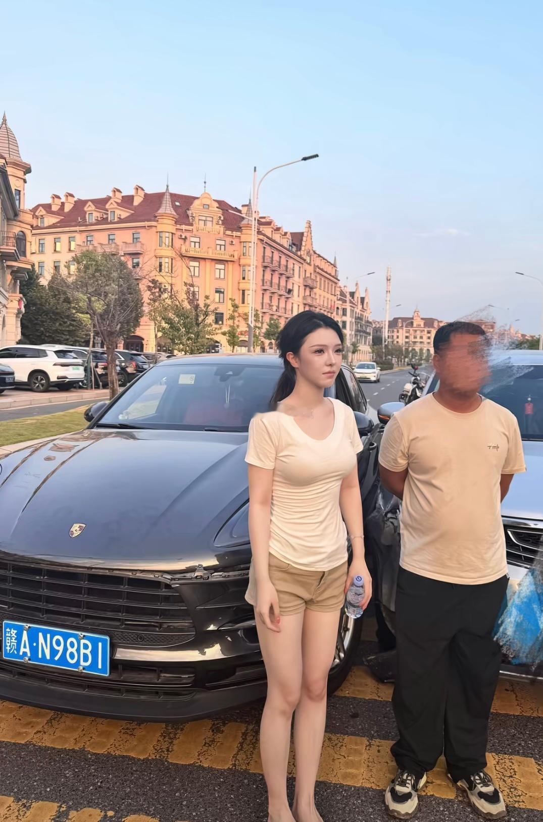 交通事故现场引发网友纷纷p图，太有才了。​​​