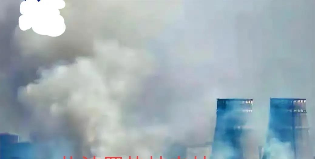 扎波罗热核电站是欧洲最大核电站。它在2022年3月被占领后，不断遭到炮击。不但4
