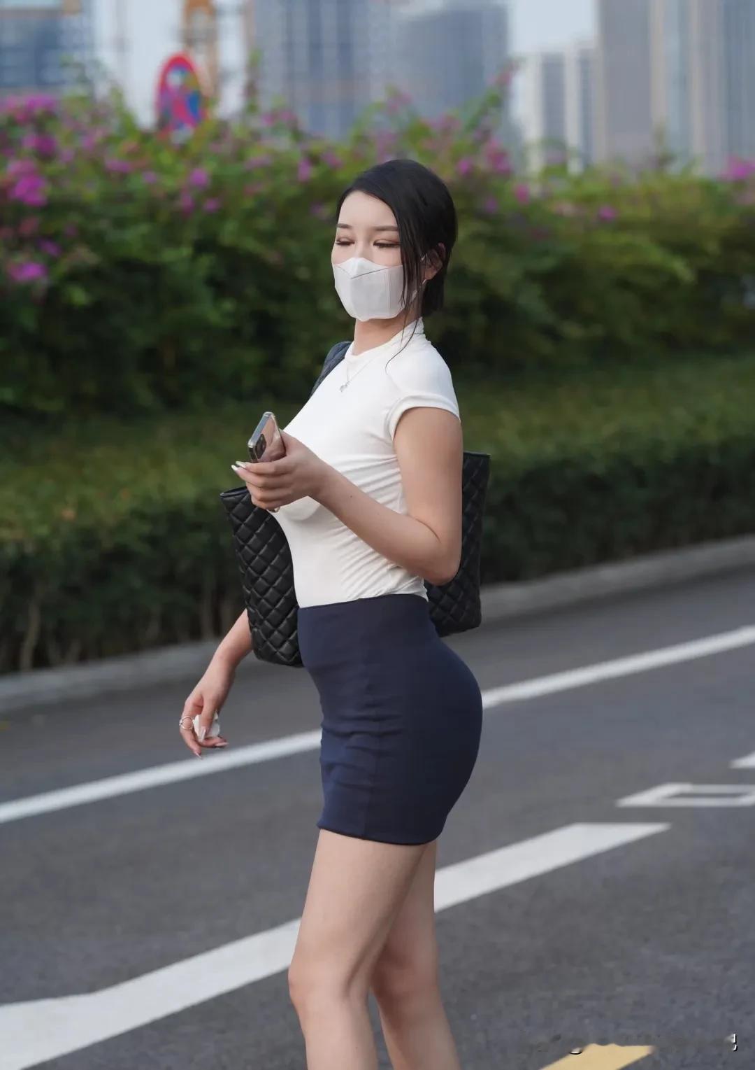 我的宝藏兴趣街边随拍，很美丽[大笑][大笑][大笑]