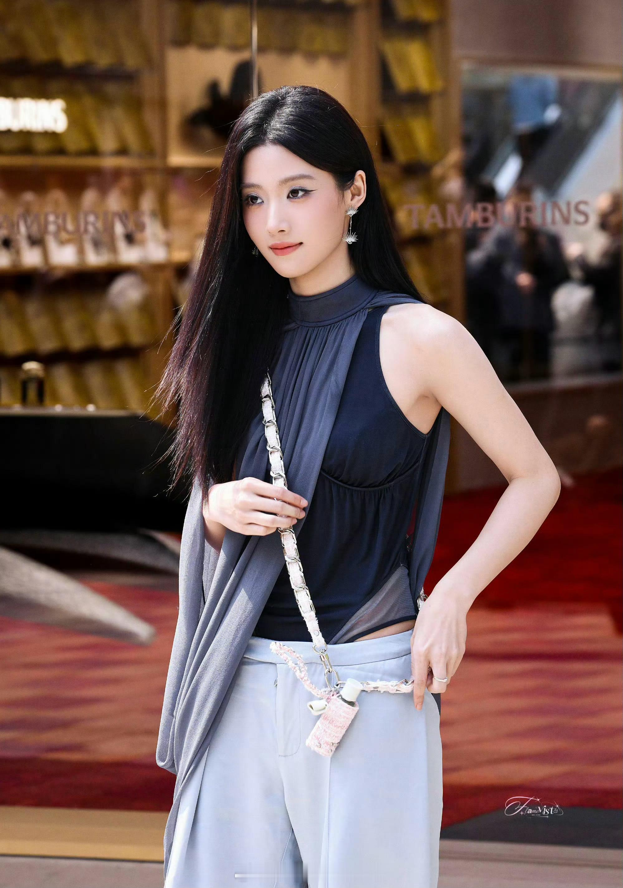 刘诗诗、田曦薇、卢昱晓今日活动生图，状态都挺不错吧