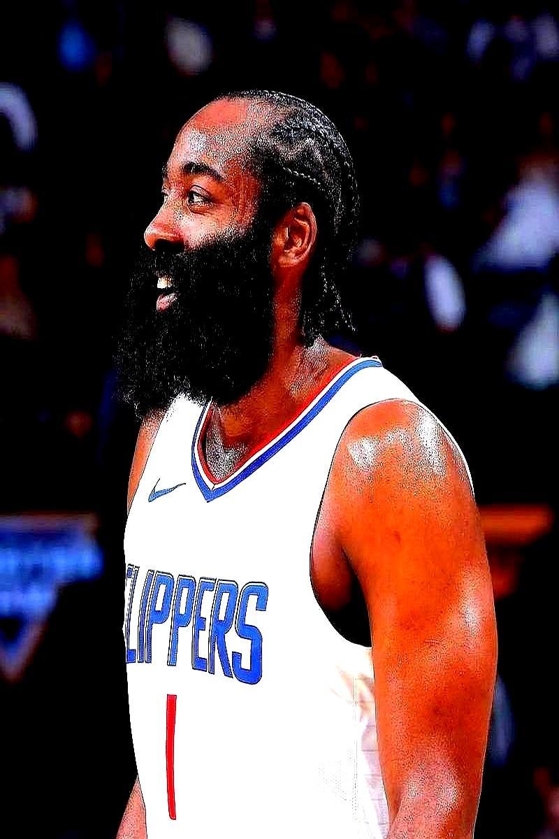 哈登：28,745分，历史第九，把同届的哥们甩得尾灯都看不见。库里：26,