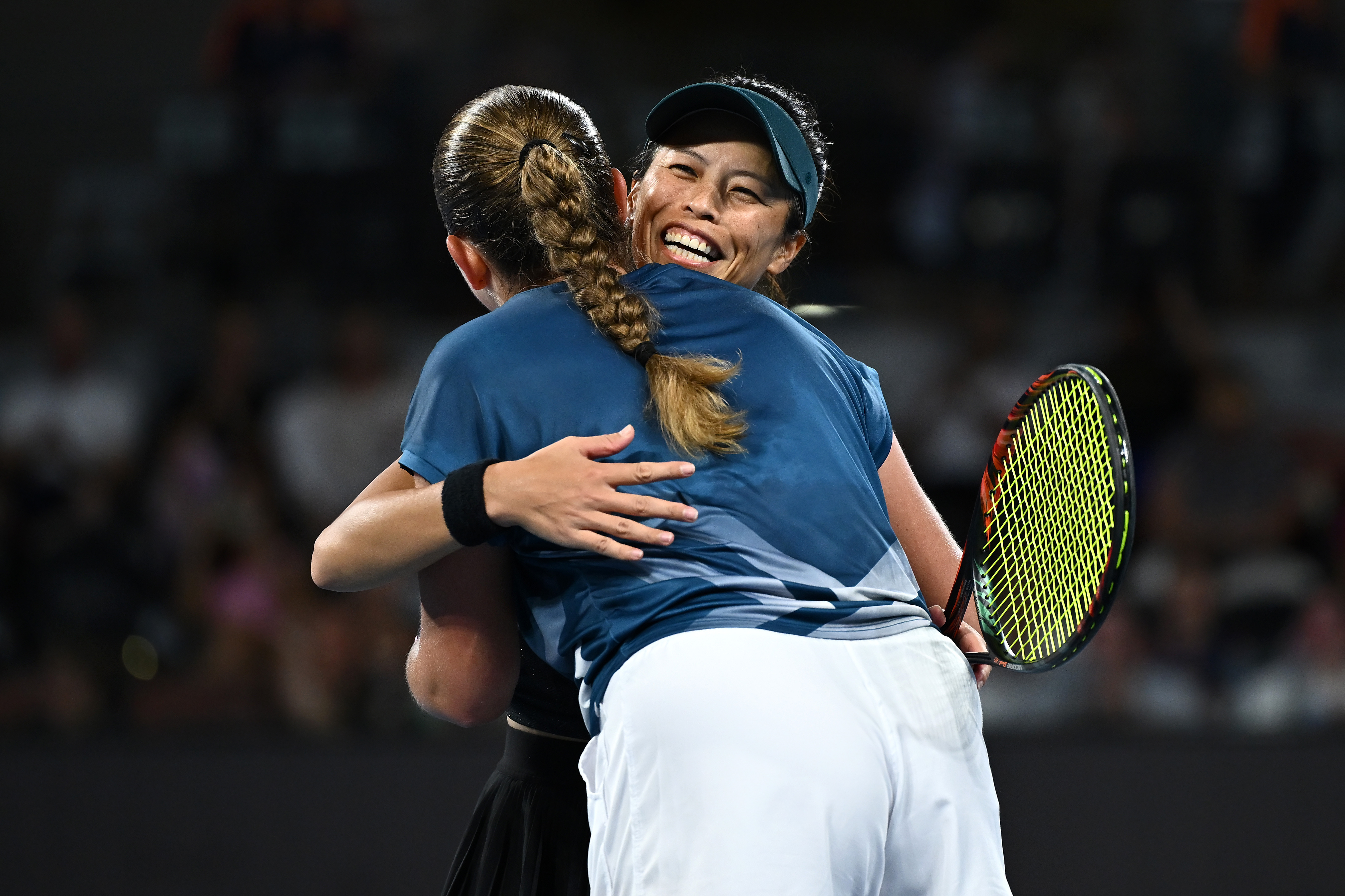 WTA1000多哈站双打半决赛，3号种子谢淑薇/奥斯塔彭科以7-53-610