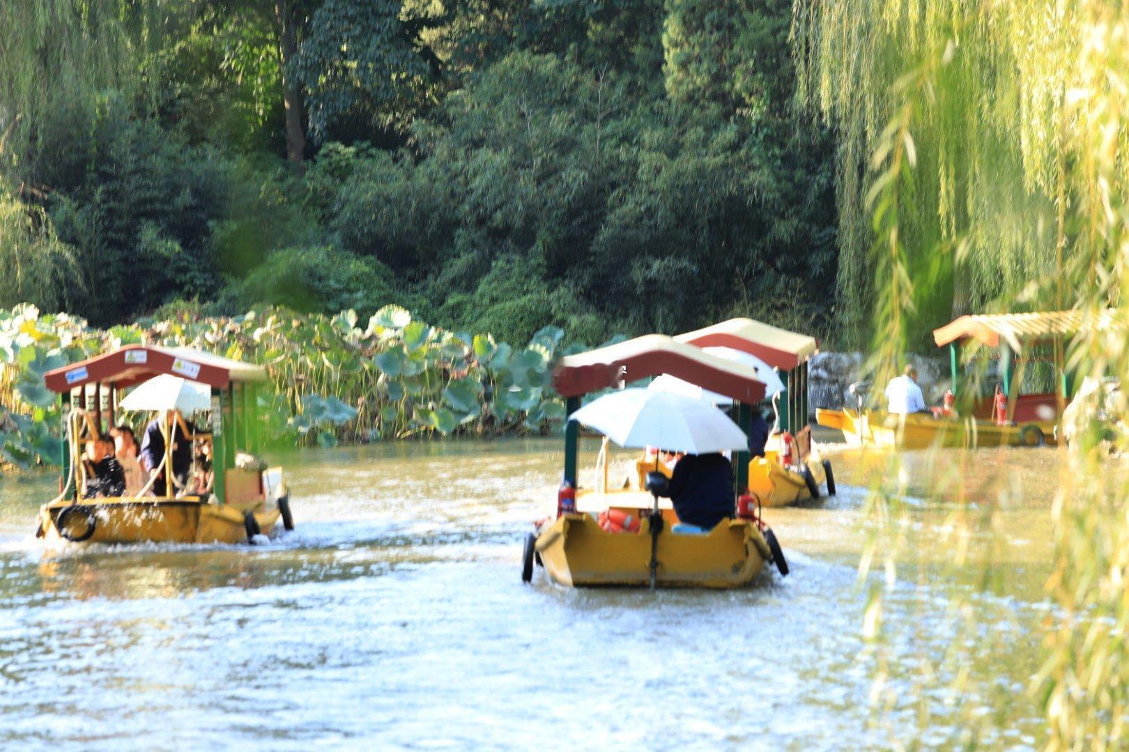 北京圆明园赏秋摄影​​​