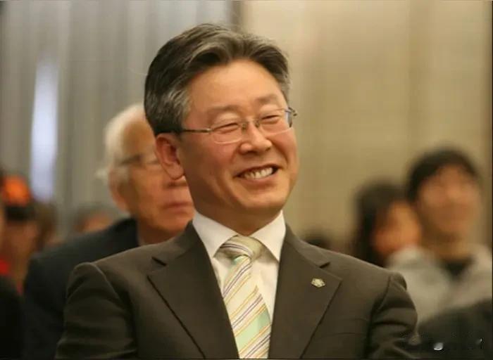200人撬动三星帝国！57年最大罢工来袭，李在明直呼太过分了？短短数月200名