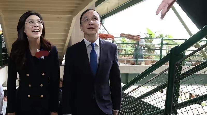 朱立伦组"反郑丽文联盟"？朱营人士：空穴来风国民党这摊水，又搅浑了。郑丽
