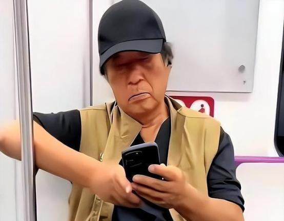 万万没想到，折腾半生、一度倾家荡产的牛群，晚年竟被美国毕业的儿子牛童，用最朴素的