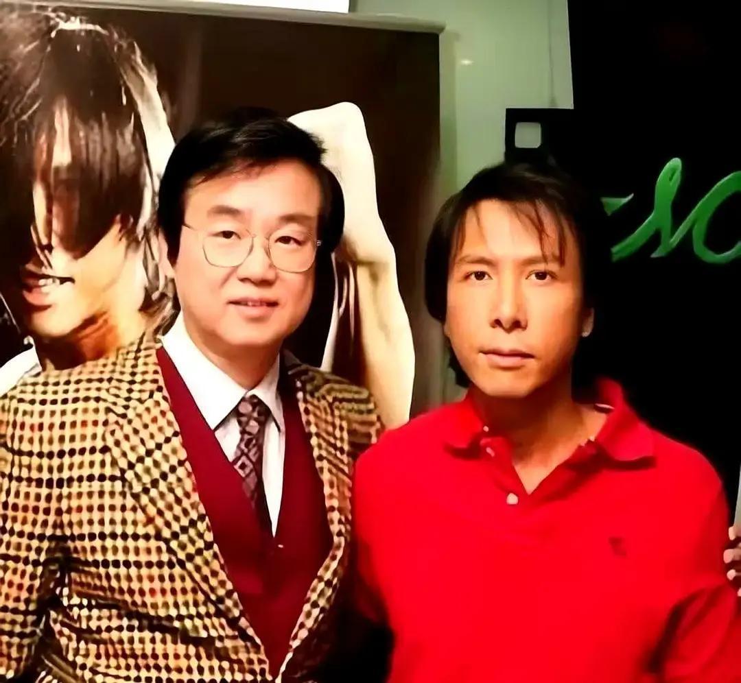 300万片酬打1亿巨星，甄子丹捡漏2008年，黄百鸣兜里只有四千万，李连杰