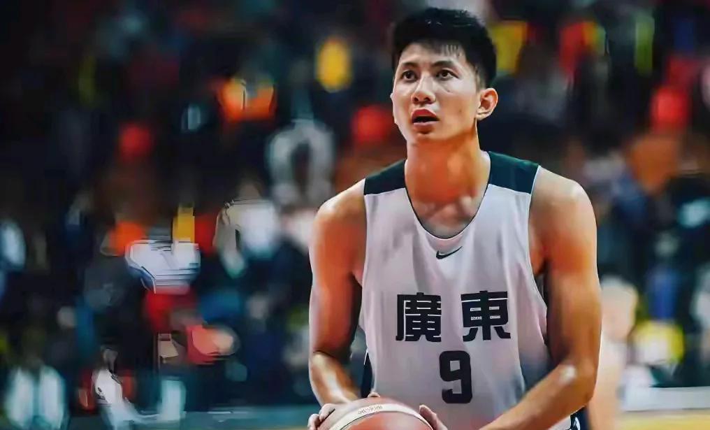 最好不要调侃广东队凑不够十二个本土球员参赛。这种说法实在过于片面，完全忽视了广东