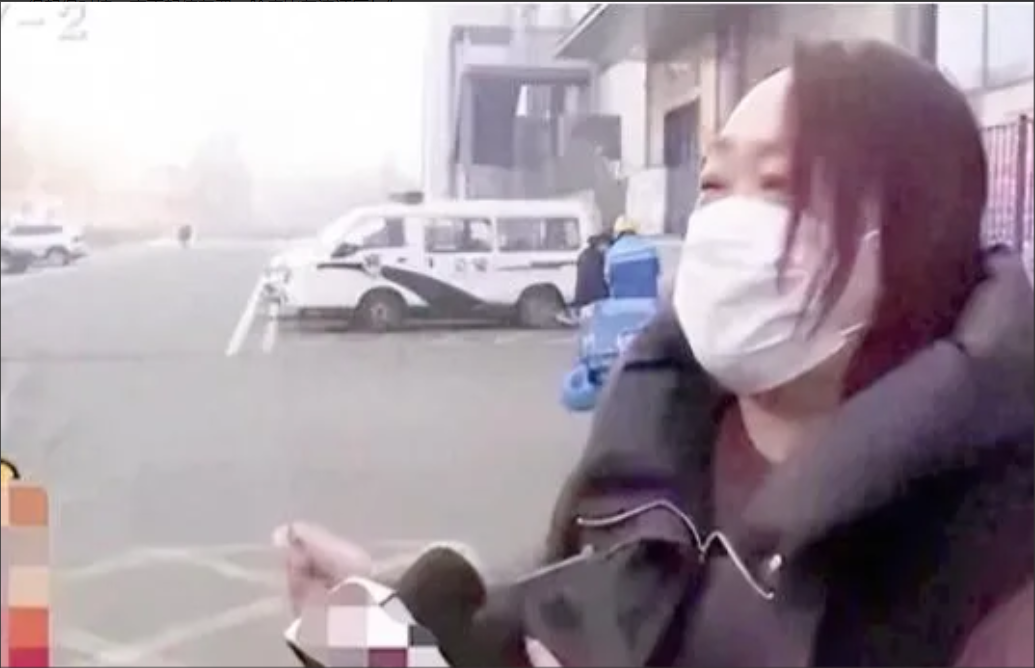 “请问我停的是飞机吗？”2021年山东青岛，女子保时捷商场停车5分钟，结果出停车