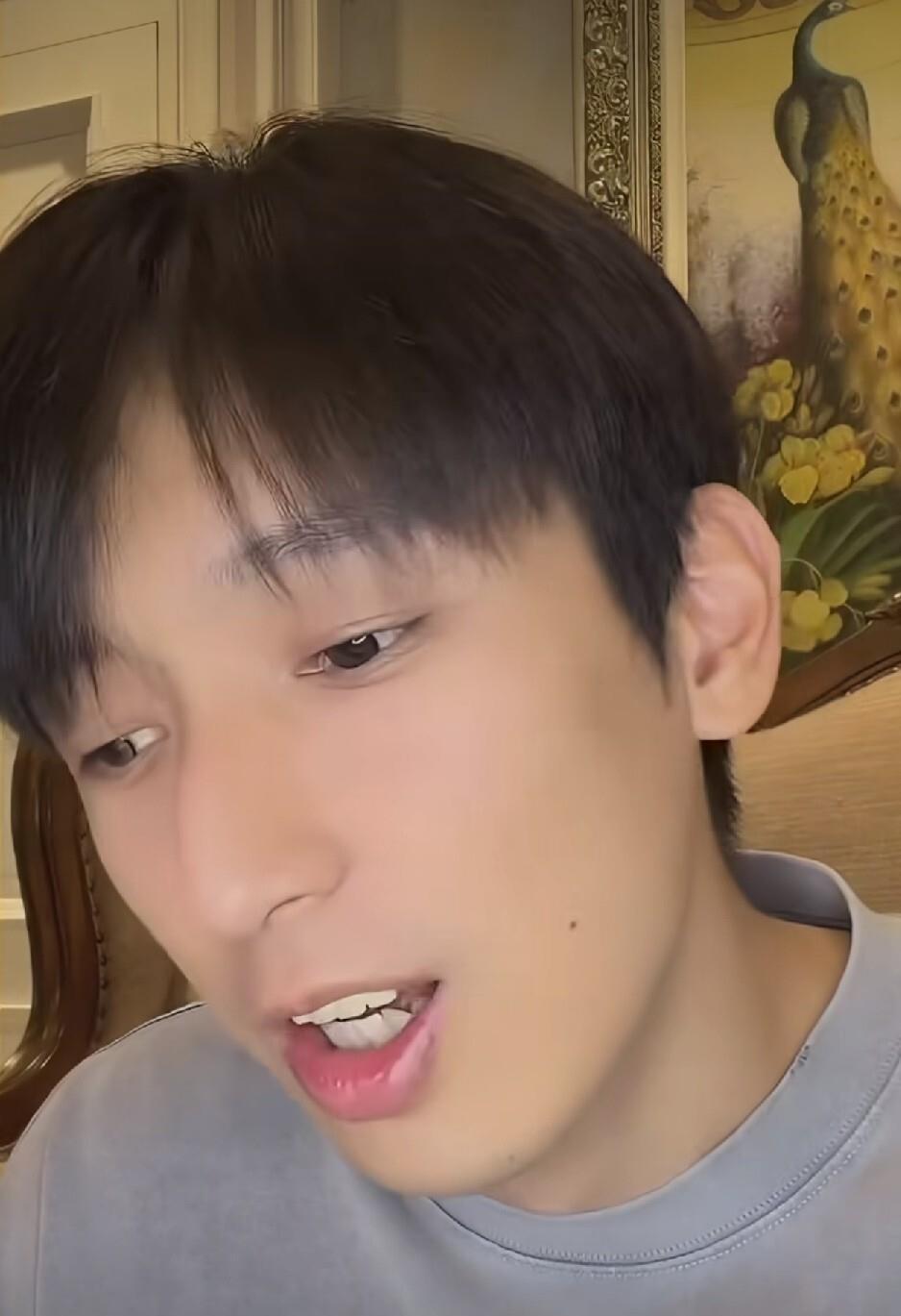 黄一鸣男友曝女友近况，直言黄一鸣心情不好经常会哭，他坦言黄一鸣如今处境拮据，早已