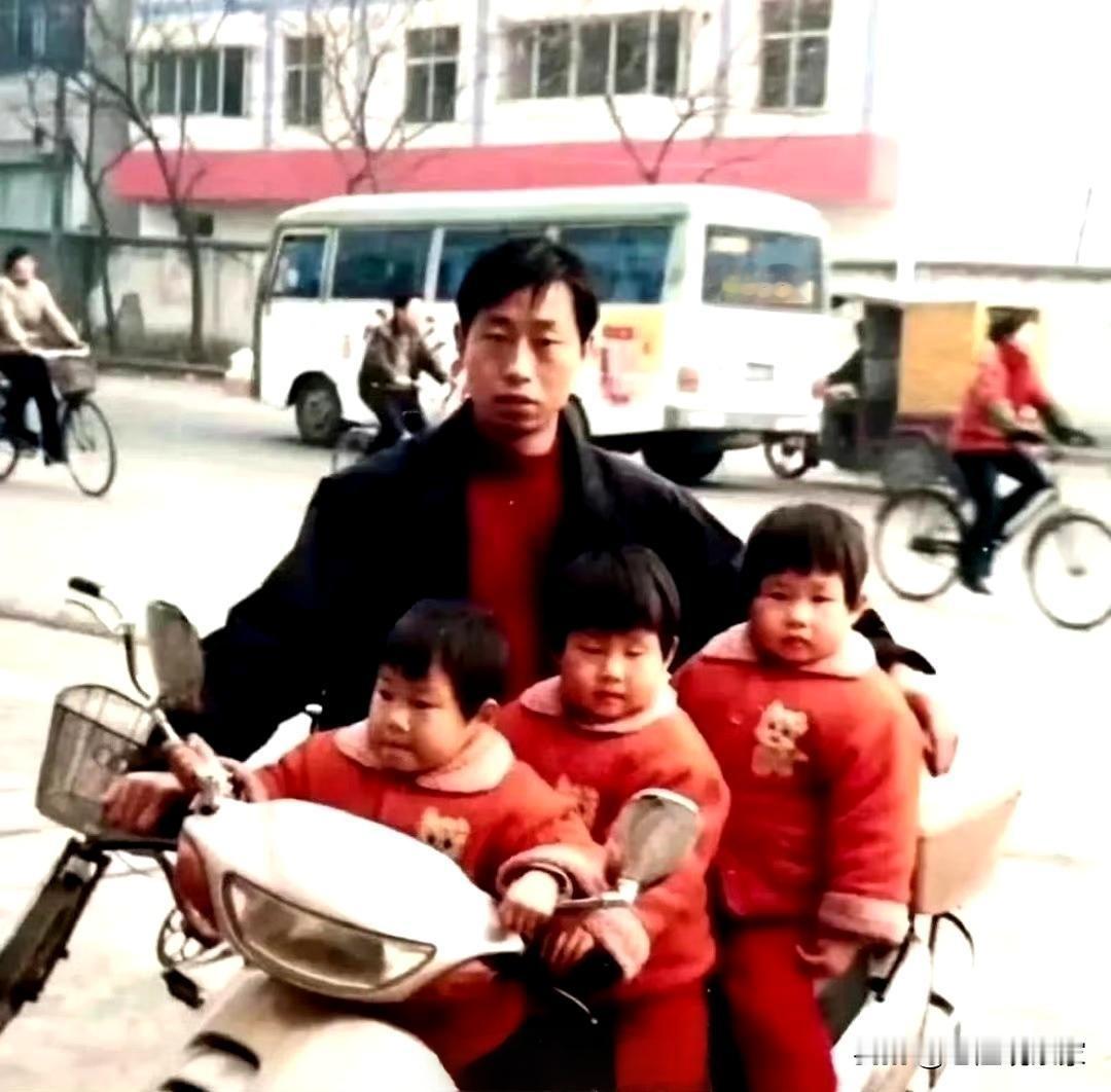 二十年前被大家笑话，二十年后大家排队认爹[呲牙笑][呲牙笑]