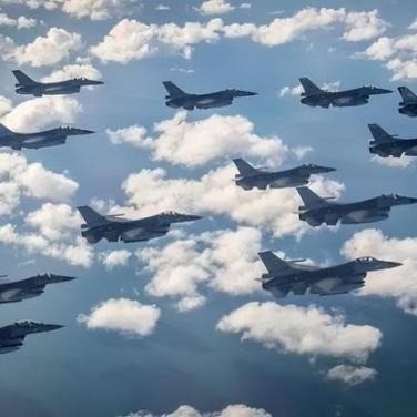 美国飞行员曾经发现一个怪现象，每次他们抵近中国侦察，伴飞拦截他们的可不是歼20，也不是歼16，更不是