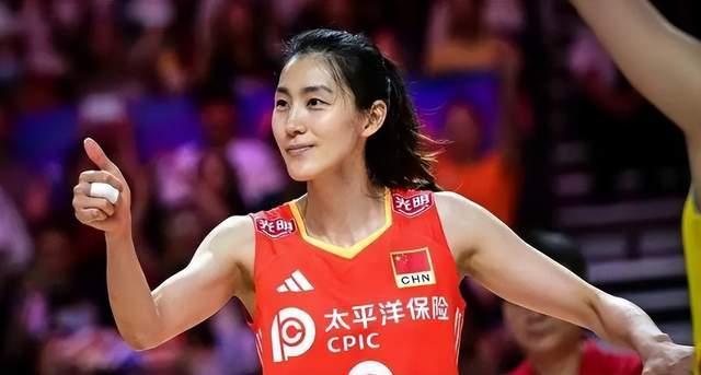 中国女排第一批集训17人，今日报到！中国女排时间紧，任务重！4月1日女