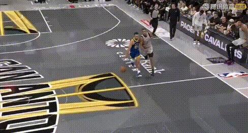 背靠背45+！库里2拔马刺再砍49+4+2：末节14分、6秒罚球致胜。首节就砍