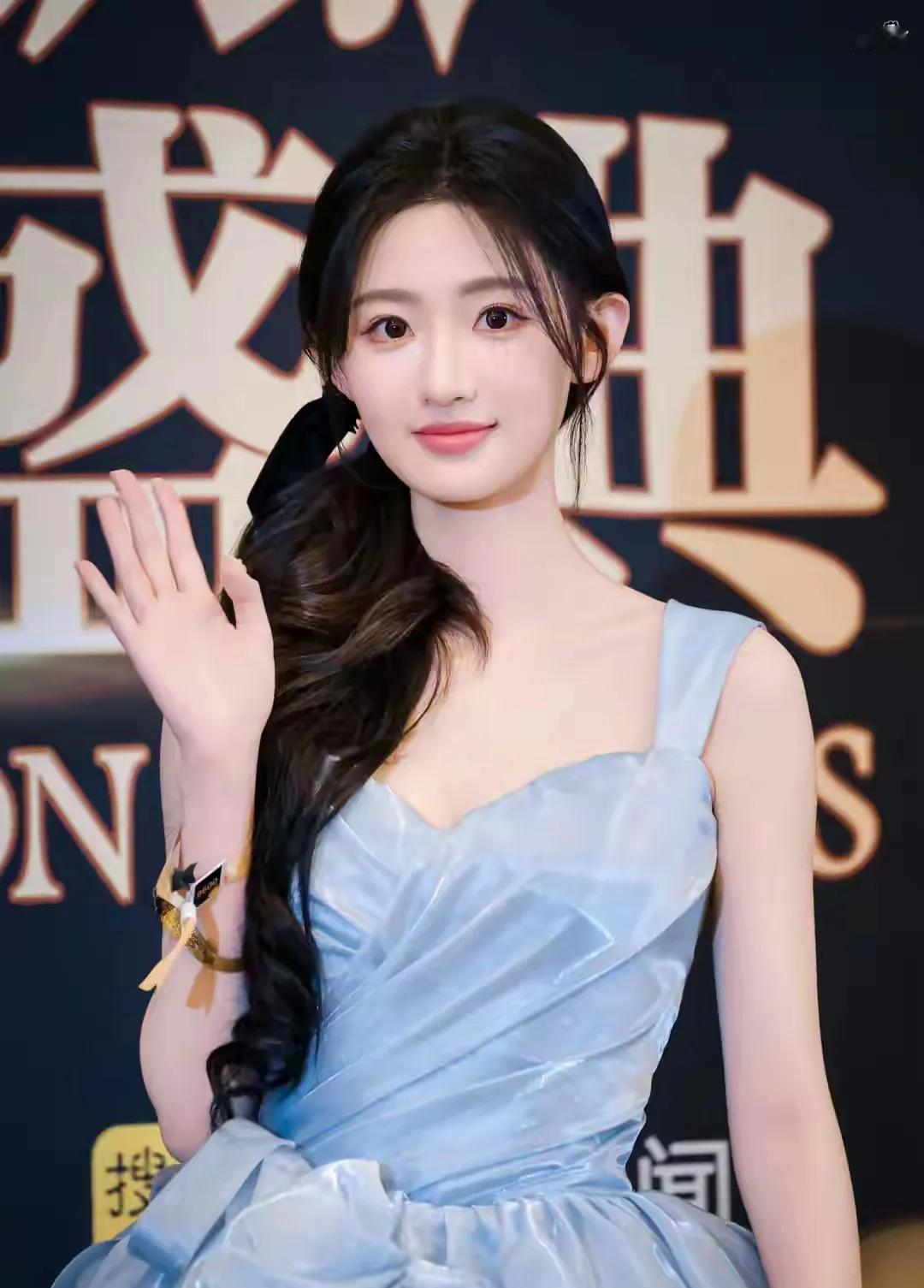 我这个你不爱的人还单身一个人。