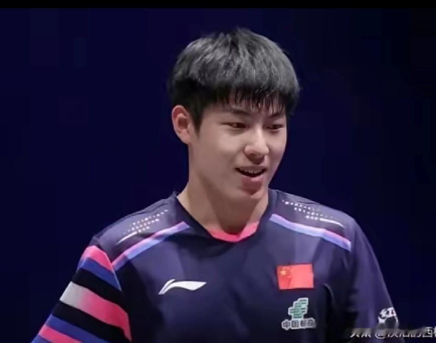 多哈球星挑战赛传来捷报，温瑞博和周启豪会师男单决赛了！周启豪3：2战胜了德