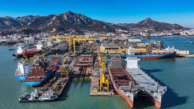 中国造船速度很快，但美国专家提醒，全世界都被中国骗了，中国真正厉害的其实另有隐藏