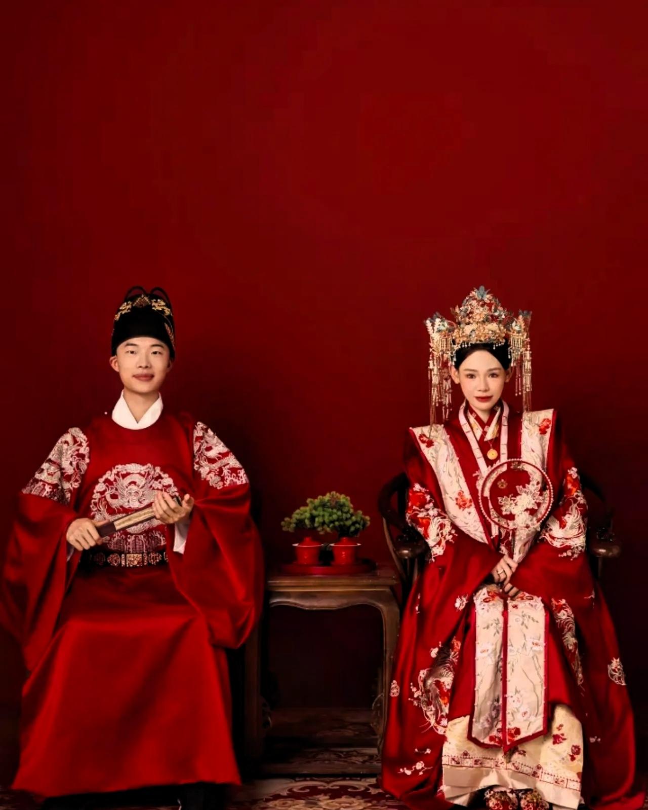 郭有才啊郭有才，给天底下所有男⼈都上了⼀课，你可以没有钱，也可以长的不帅