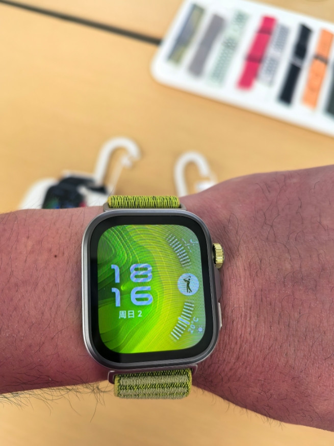 给个建议直接买华为fit4pro，还是等watch5。昨天去店里上手了华为新