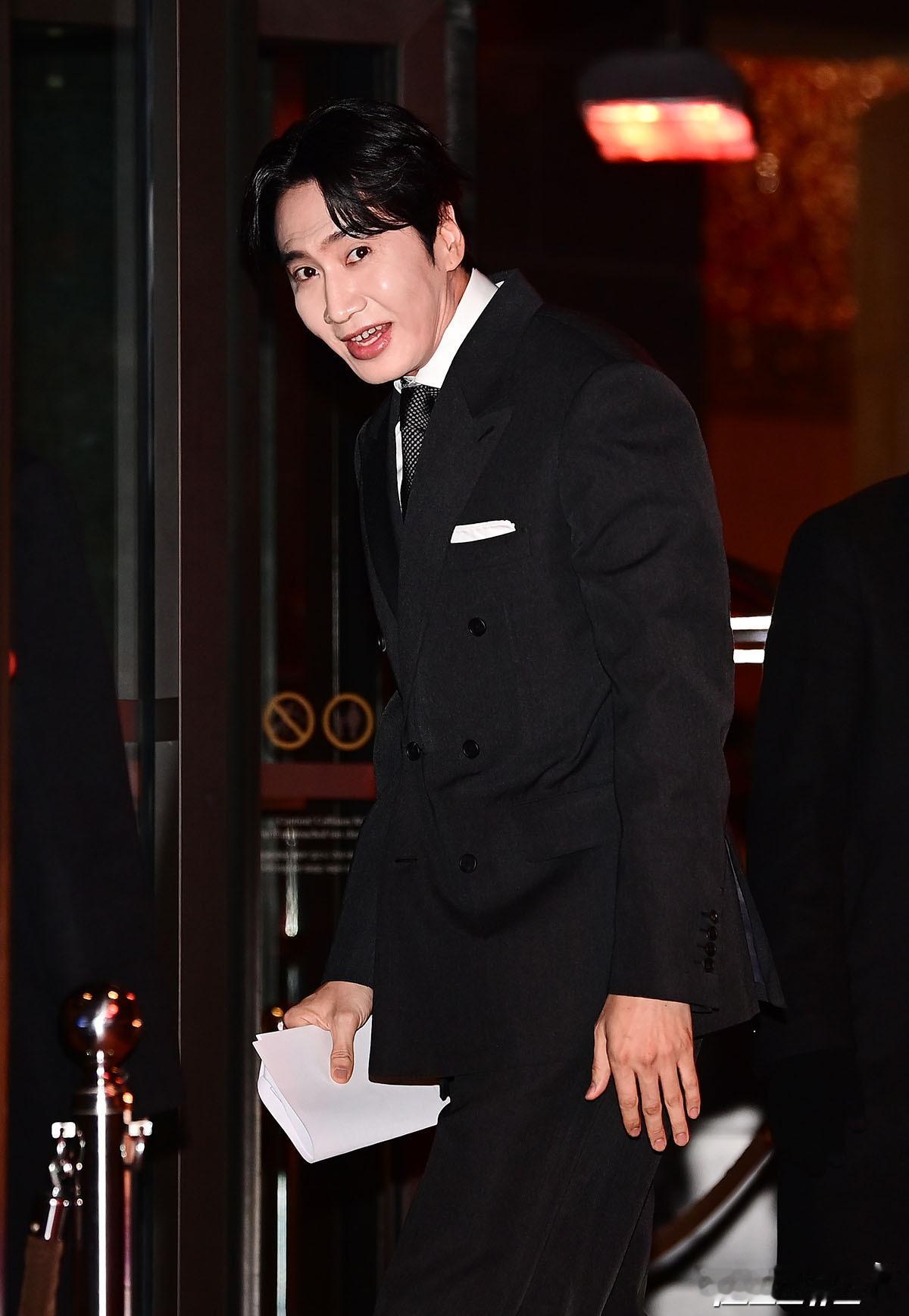 金宇彬申敏儿结婚好多人都来了李光洙、都暻秀、金泰梨、孔晓振、金泰亨、罗英锡、南