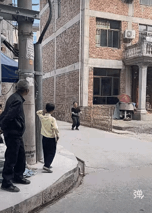 这墙还是有点高度的[赞]