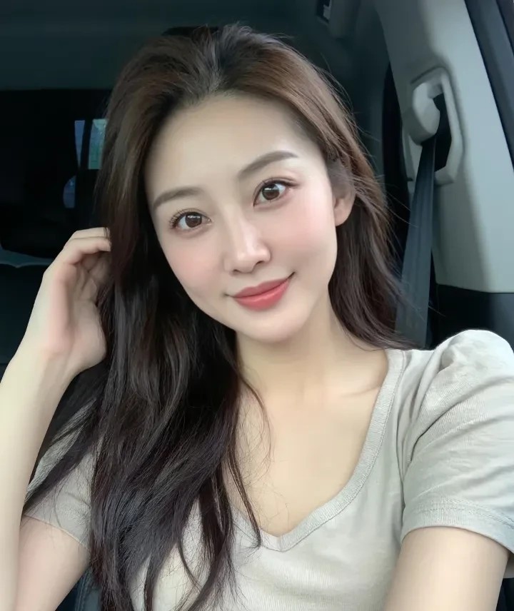 40岁想问下少女与少妇哪个更有魅力