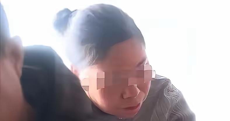 藏在邻居家阁楼14年不被发现？给多少钱能让邻居守口如瓶供养14年？还是个连邻
