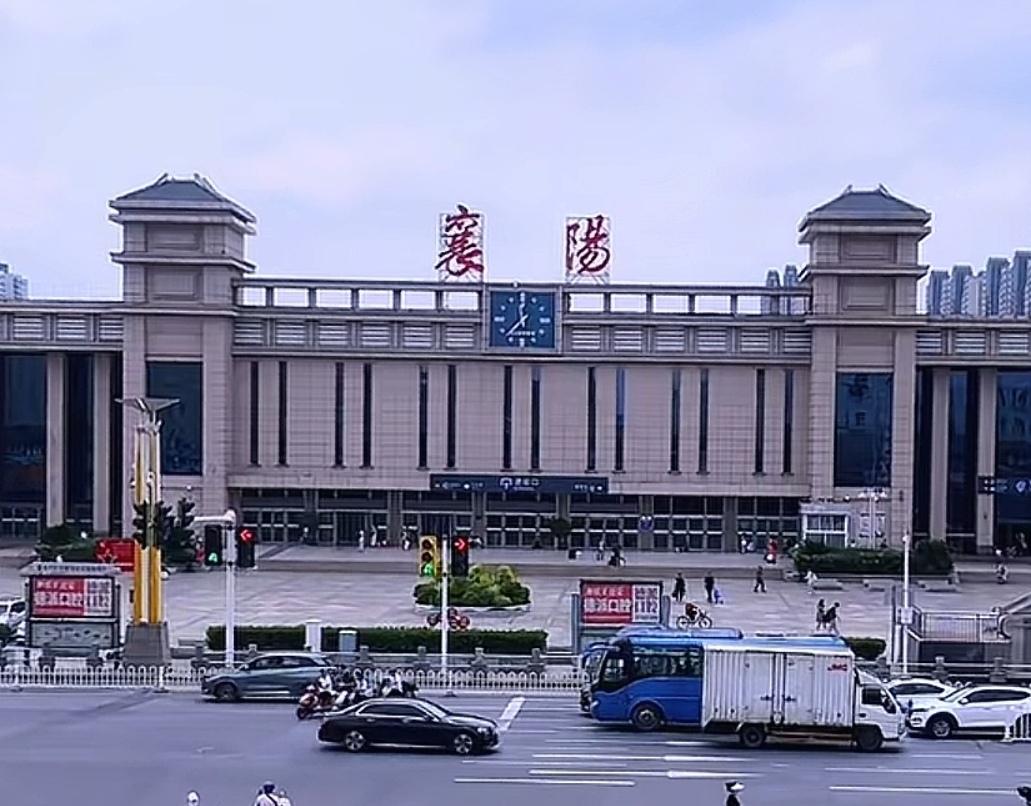 说一说襄阳话和荆门话最大的区别来襄阳生活几十年了，襄阳话和荆门话最大的区别是