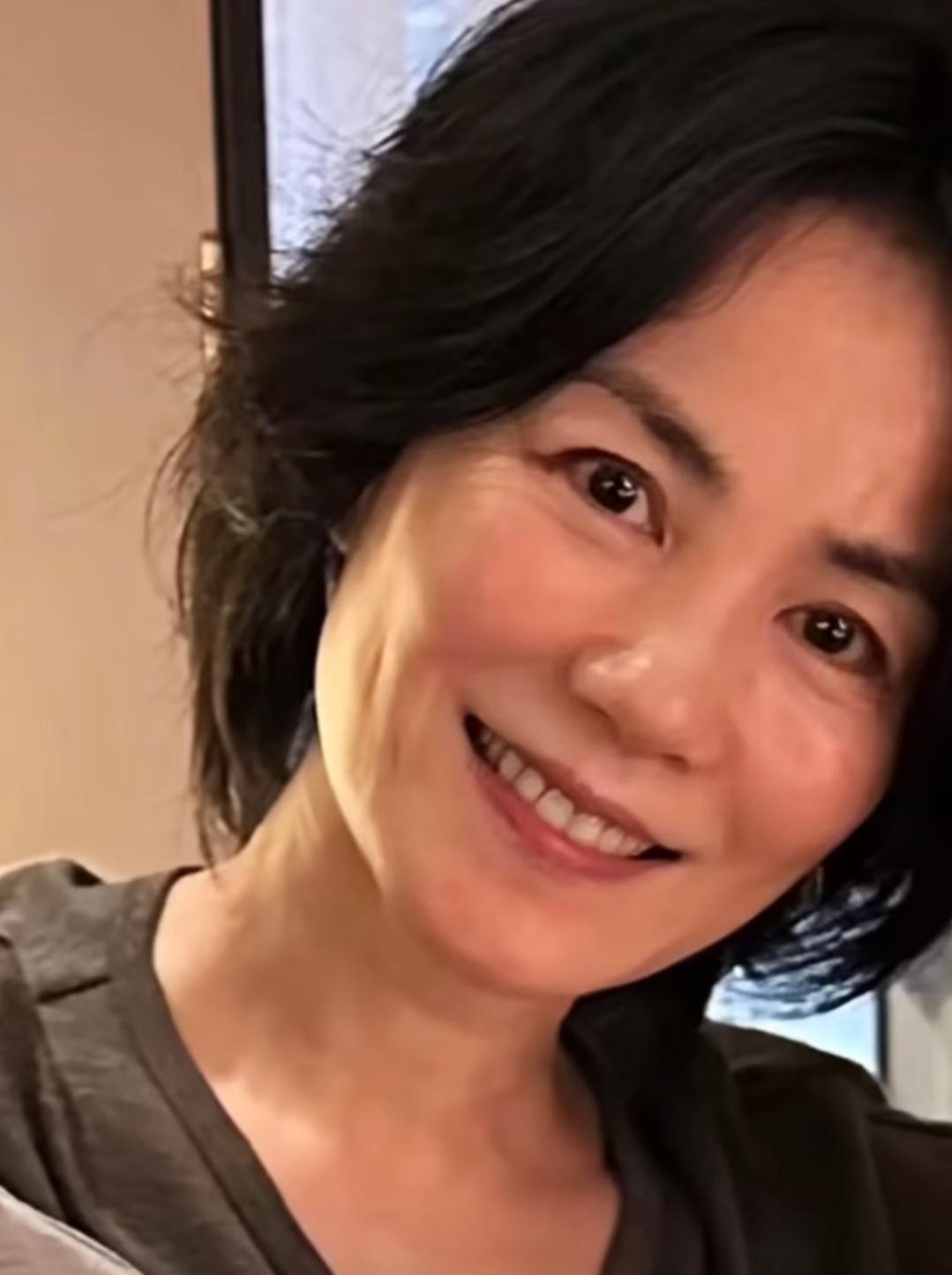 谢贤去世，这让谢霆锋陷入两难。自己父亲的葬礼，要带女朋友王菲参加吗？要知道
