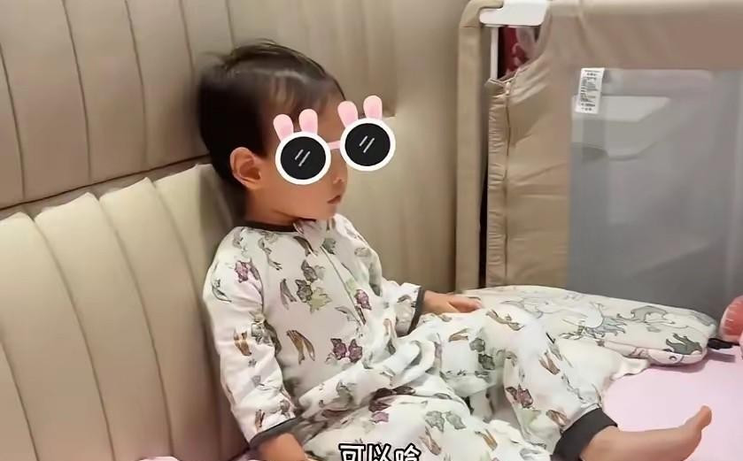 任重和孙骁骁这套房子被扒出来的时候，不少网友第一反应居然是：明星家怎么也这么挤？还真不是房子面积小，