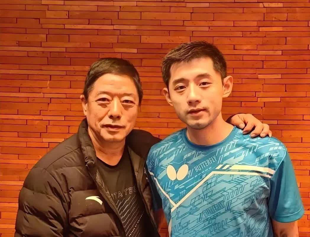 明星创业翻车的不少，张继科凭啥成例外？啧，关键在他爹！多少体育明星退役后开健