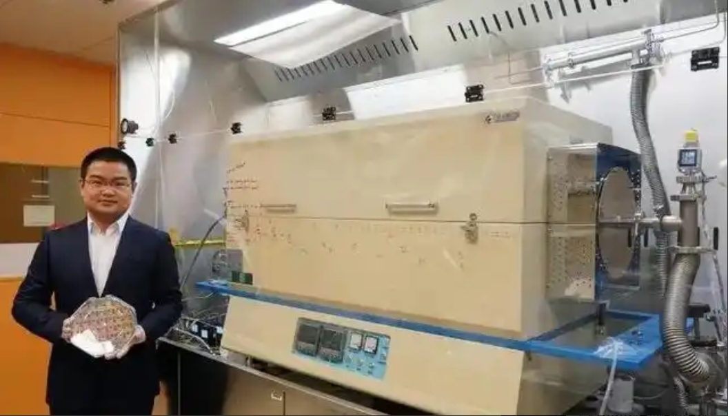 比“芯片断供”还可怕！美国芯片专家大多是华人，这究竟是为啥？不怕美国的芯片比
